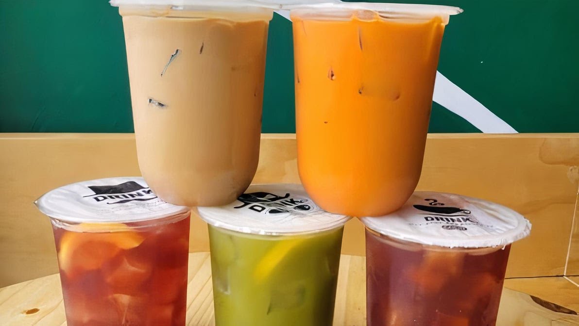 Mammoth Poke Bucktown by null