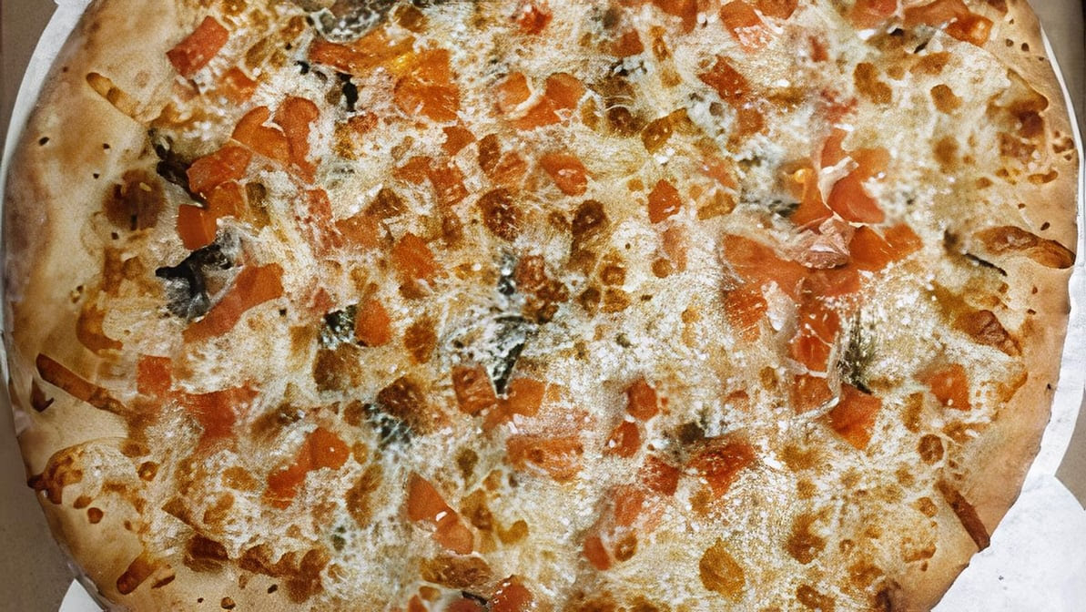 Jonuzi's Pizza by null