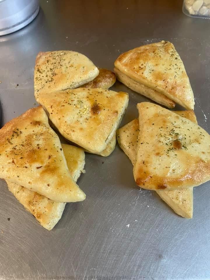 Andre's Pizza by null