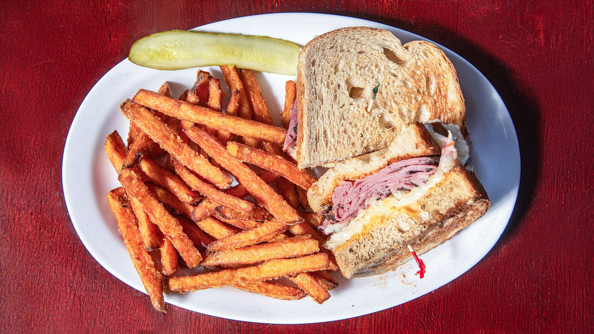 Dagwood’s Deli & Sports Bar by null