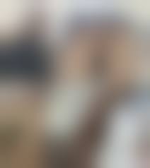 体育館 盗撮|パンチラ】体育館で講義を受けている超美人な女子大生のパンチラを一瞬だけスマホで盗撮