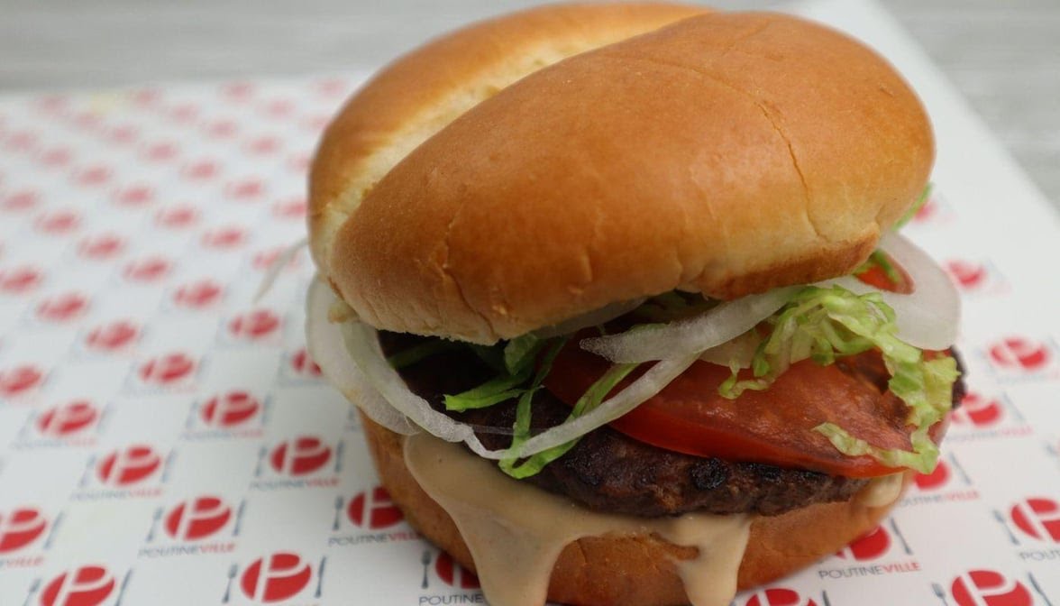 Poutineville Queen Mary by null