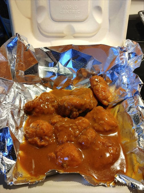 Kickin Wings by null