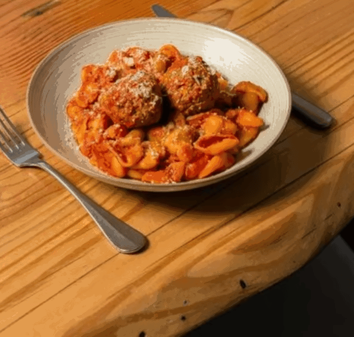 Tavola Rustica - Larkspur by null