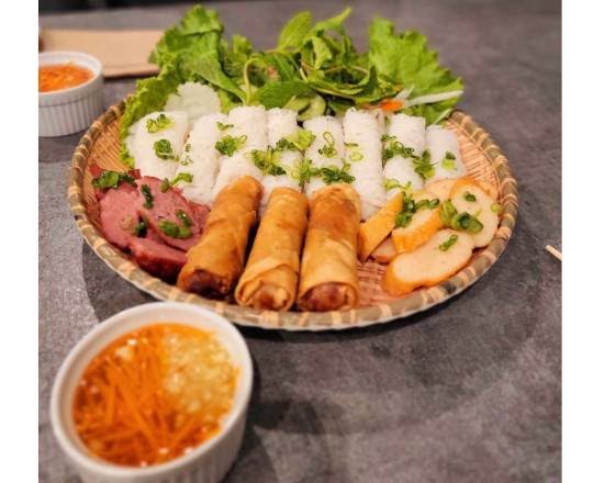 Pho & Beyond by null