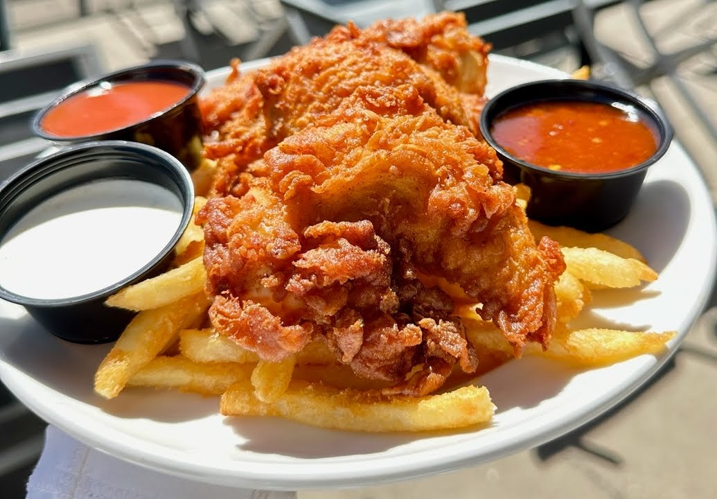 Junction Bar & Grill by null