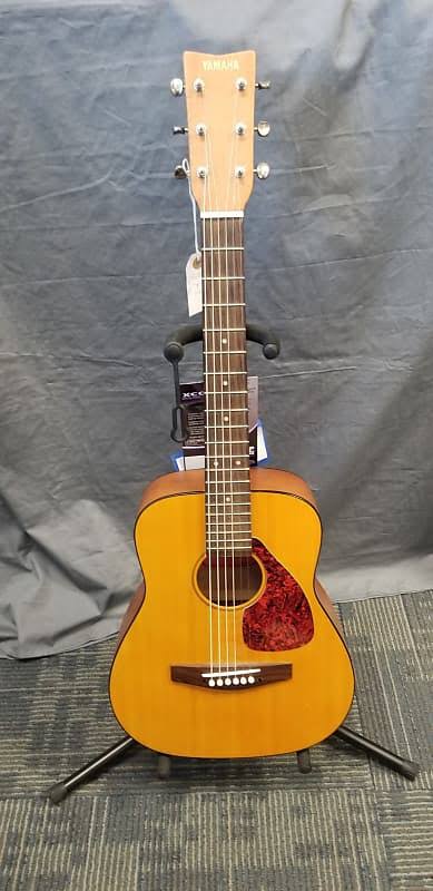 Yamaha JR1 Acoustic Guitar - Size 3/4