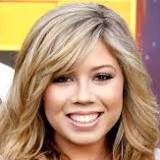 Jennette McCurdy developed an eating disorder on the set of iCarly