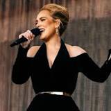 Adele asks fans to roll dice in Vegas