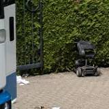Vrouw overlijdt nadat ze met scootmobiel onder vuilniswagen terechtkomt in Soest