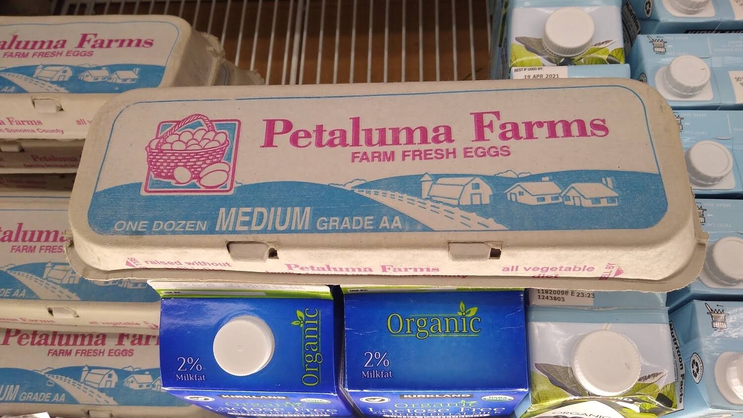• Dairy, Eggs & Cheese Petaluma Farms One Dozen médium Grade AA 12