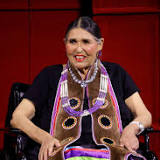 Sacheen Littlefeather, Who Famously Condemned Hollywood's Depiction Of Native Americans At The 1973 Oscars ...