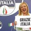 İtalyada genel seçimi Ukraynaya destek veren Giorgia Meloni kazandı