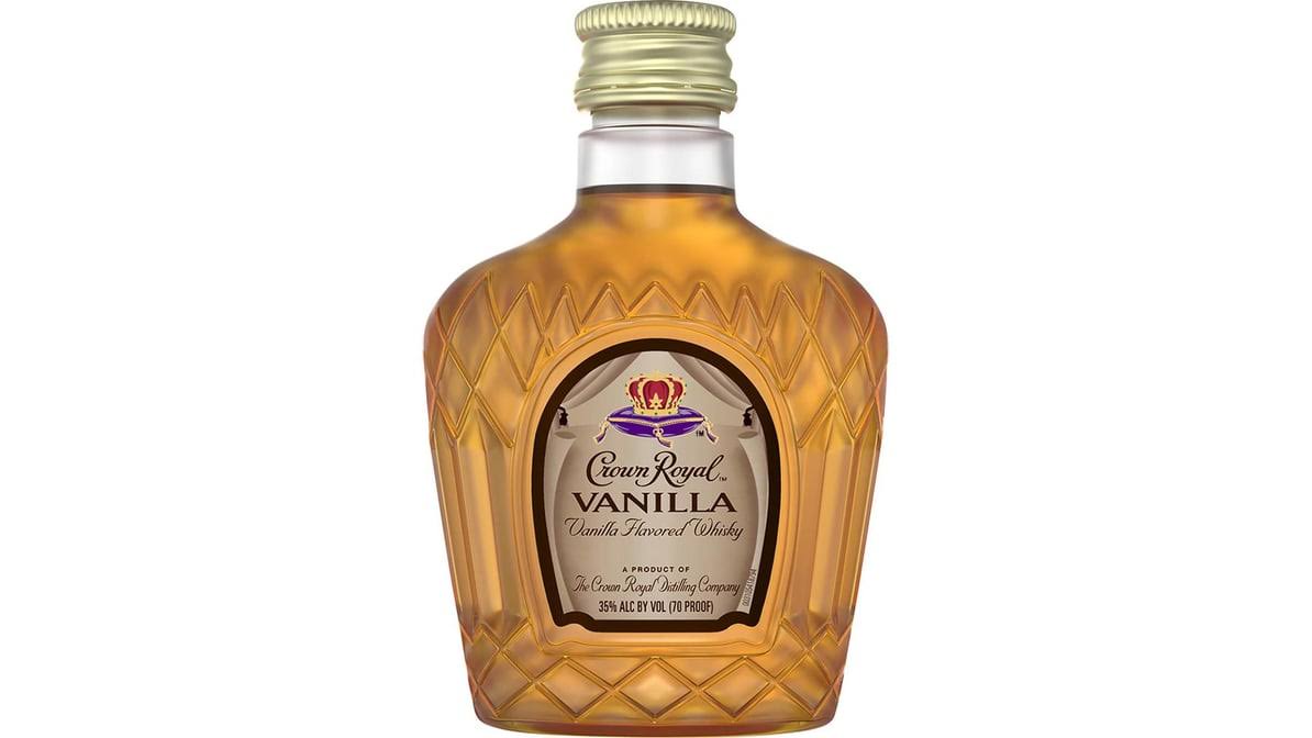Crown Royal Whisky, Vanilla Flavored - 50 ml