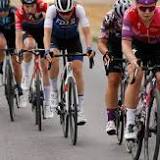 Veldrijders Van Anrooij en Kastelijn kijken uit naar graveletappe in de Tour de France Femmes: 'Er liggen kansen'