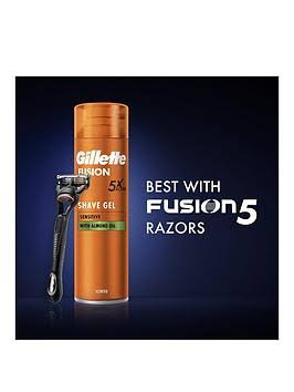 Gillette Fusion Razor + 200Ml Prep in One Colour