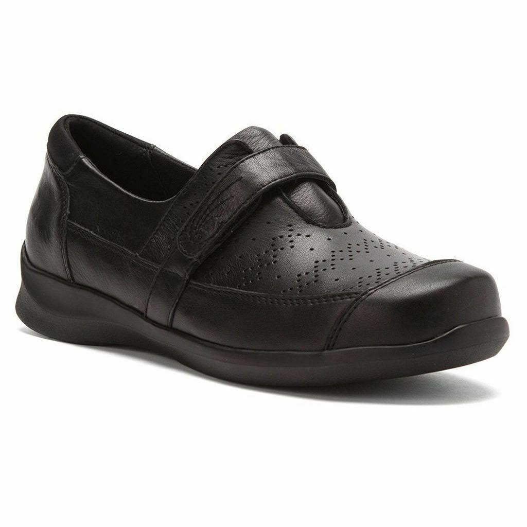 Apex Women's A700 Regina Slip On Shoes - Black, US8.5
