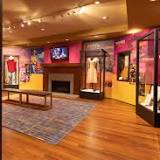 “Opry Loves The '90s” Exhibition Open Now