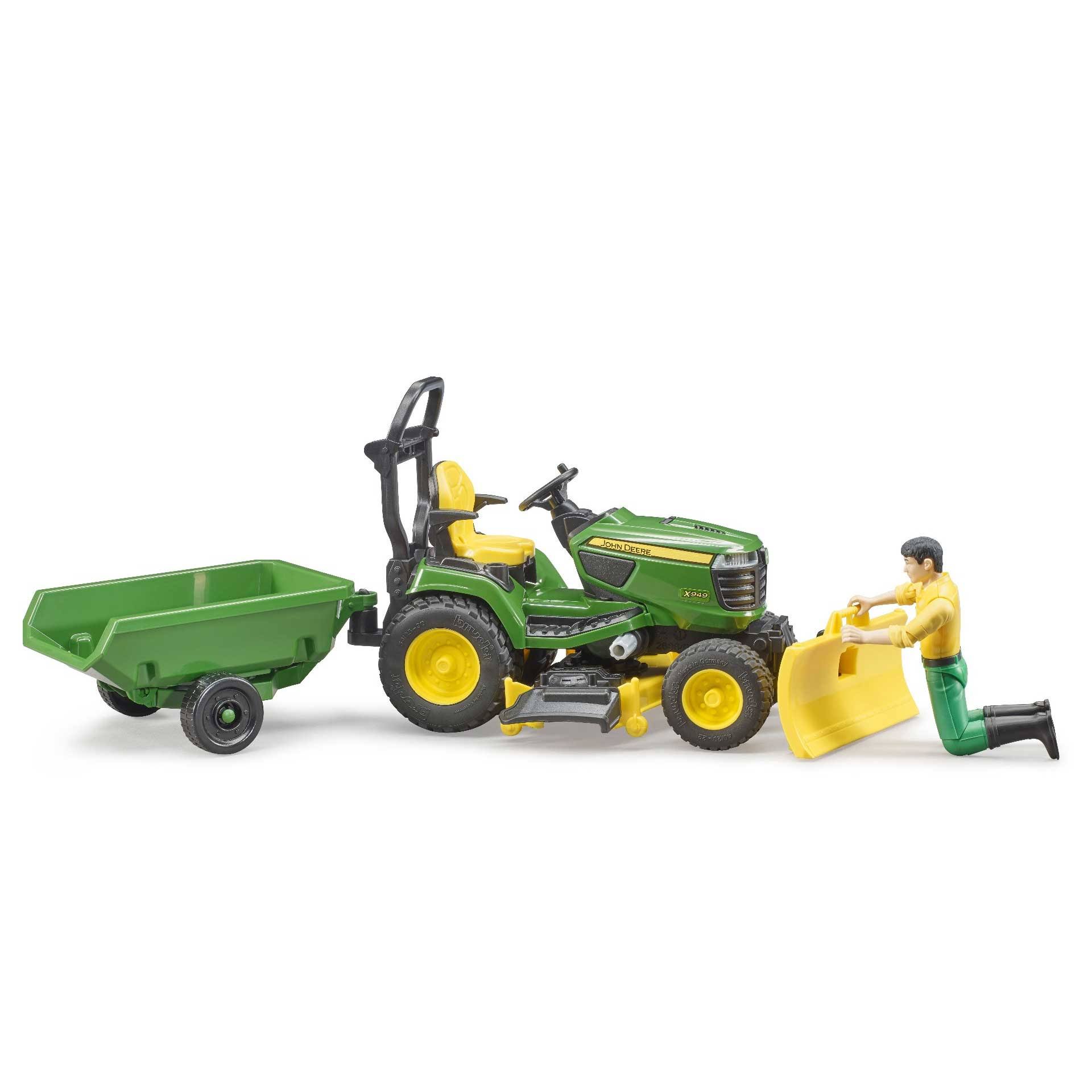 Bruder Bworld John Deere Lawn Tractor with Trailer and Figure