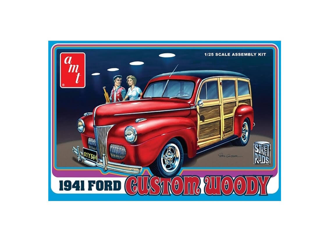 1941 Ford Woody Plastic Model Kit