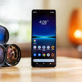 Sony's Xperia 1 IV smartphone features 'the world's first true optical zoom lens'