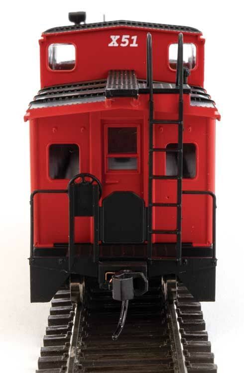 Walthers 910-8767 HO International Extended Wide-Vision Caboose Great Northern #X51
