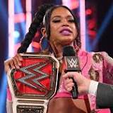 “Hiding Your Little B***h A** Face Behind a Profile Picture”: Female WWE Star Verbally Destroys Fan for Gender ...