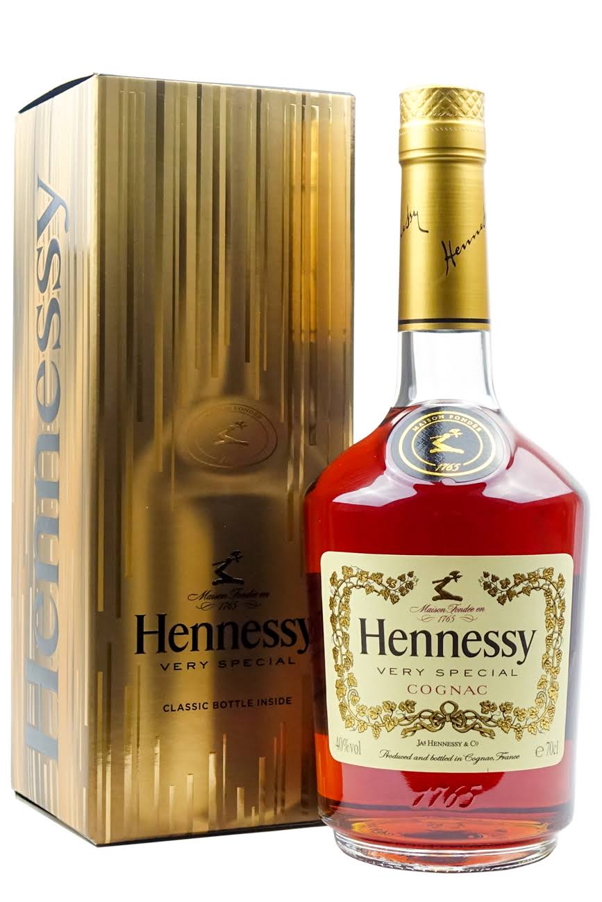 Hennessy Vs Cognac Gold Gift Box 70cl