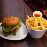 Researchers find cheat meals associated with eating disorders