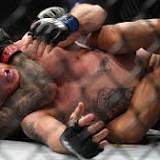 Charles Oliveira makes Justin Gaethje tap out to rear-naked choke in first round at UFC 274