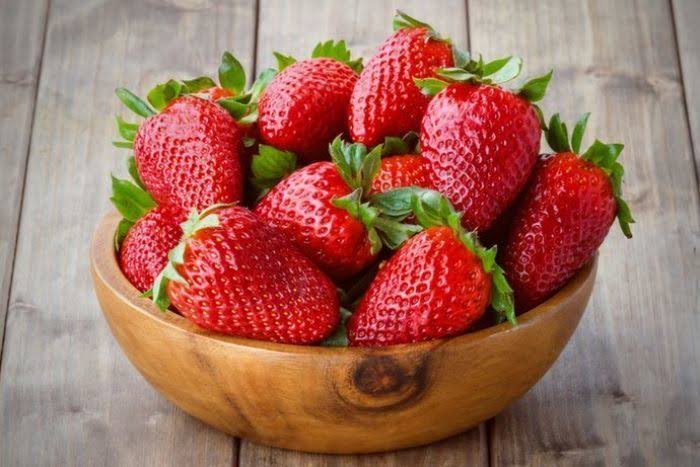 Strawberries 1 lb