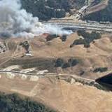 Grass fire threatening structures near Castro Valley, evacuations likely