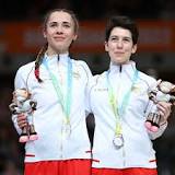 Commonwealth Games para-cyclist Sophie Unwin fined over podium protest against bronze medal decision