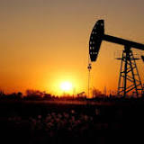 Oil, copper tumble on recession fears