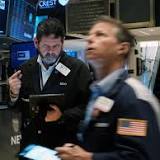 US stocks trade mixed as investors digest jobless claims and latest corporate earnings