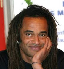 http://t2.gstatic.com/images?q=tbn:_rJmDOh8Uhwj3M:http://info2tv.fr/image/20090103_yannick_noah.jpg